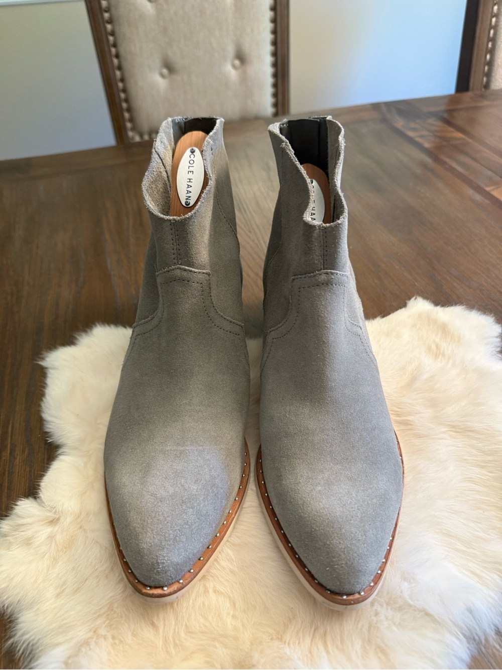 Crevo Gray Suede Ankle Boots Western Booties Block Heel Size 8.5